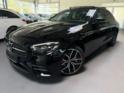 Mercedes-Benz E 300 E 300e Night 4M AMG -HUD-ACC-Pano-360K-19Z
